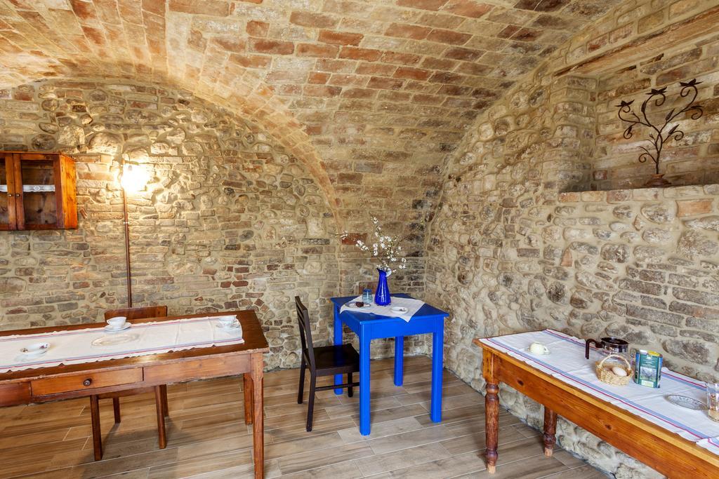 Villa Agriturismo Bio-Melampo à Ancarano  Extérieur photo